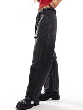 We The Free Moxie Mid Rise Barrel Leg Jeans in Charcoal Size 32
